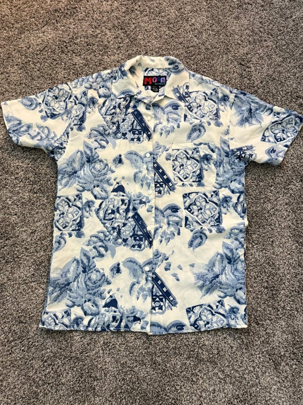 Vintage MODA Beda Kota 100% Silk Hawaiian Shirt – Blue & White Floral Tile – M - Picture 6 of 9